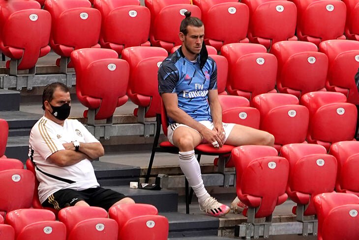 Berbatov tells Bale “I want to see you play football again” 2 bale bnched 1