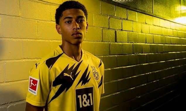 Jude Bellingham becomes the youngest Borussia Dortmund goalscorer! 1 4c32643dcc119506e6453ebe225c5d29