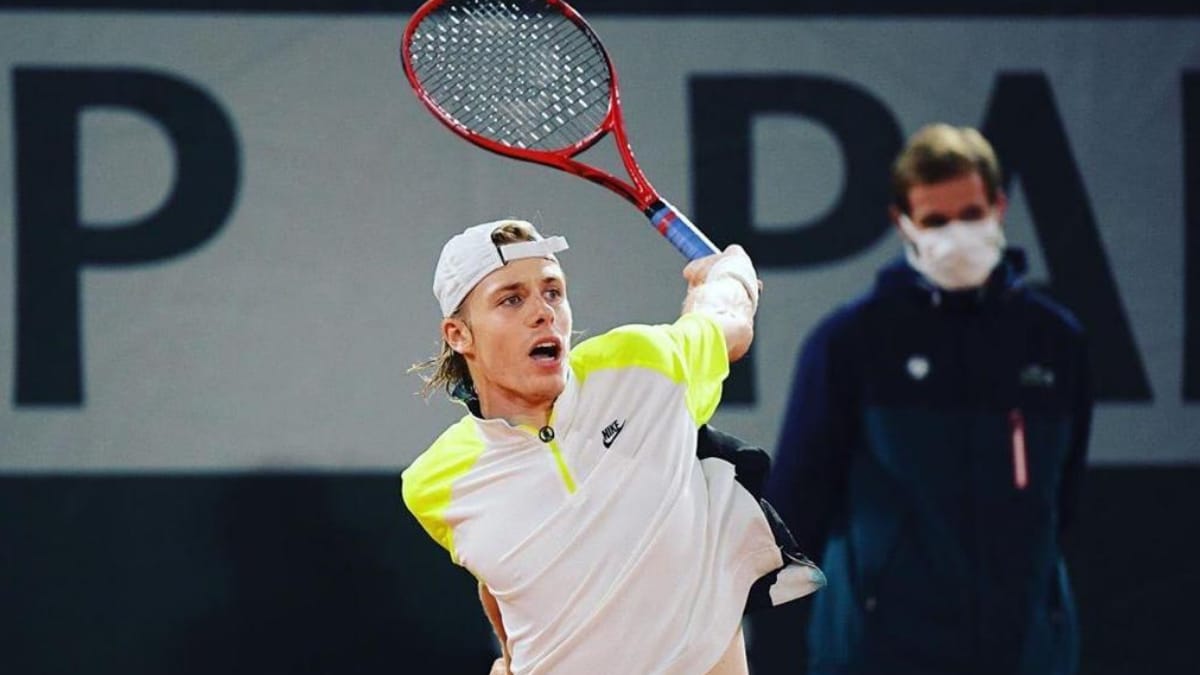 Denis Shapovalov demonstrates a five stage process to execute his trademark one handed jump backhand
