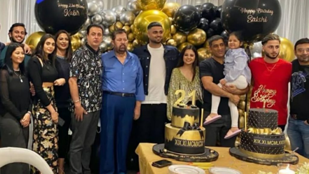 Sakshi Dhoni celebrates 32nd birthday with MS Dhoni and daughter Ziva 1 Sakshi Dhoni