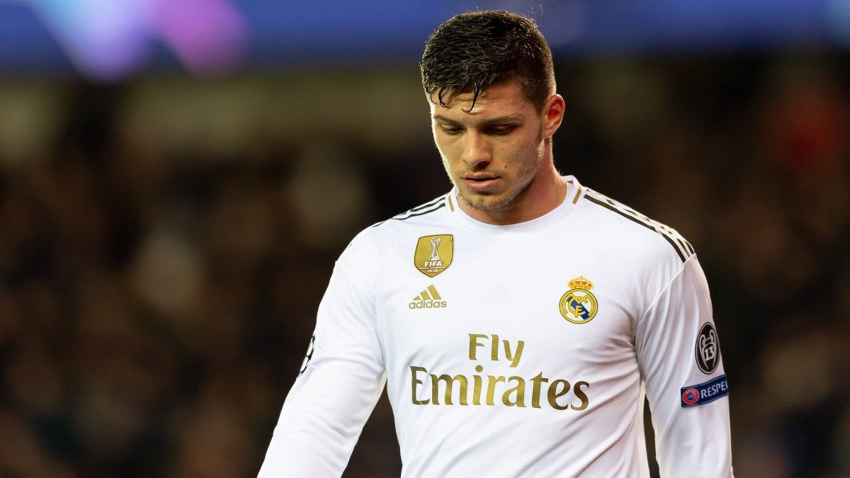 Real Madrid Forward Jovic avoids Jail time for breaking Covid rules