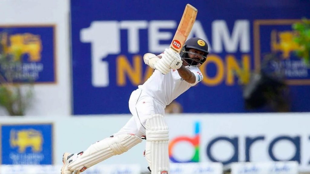 Sri Lanka vs England: WATCH - Hilarious video of Niroshan Dickwella hitting Wanindu Hasaranga on the face by mistake goes viral 1 Niroshan Dickwella
