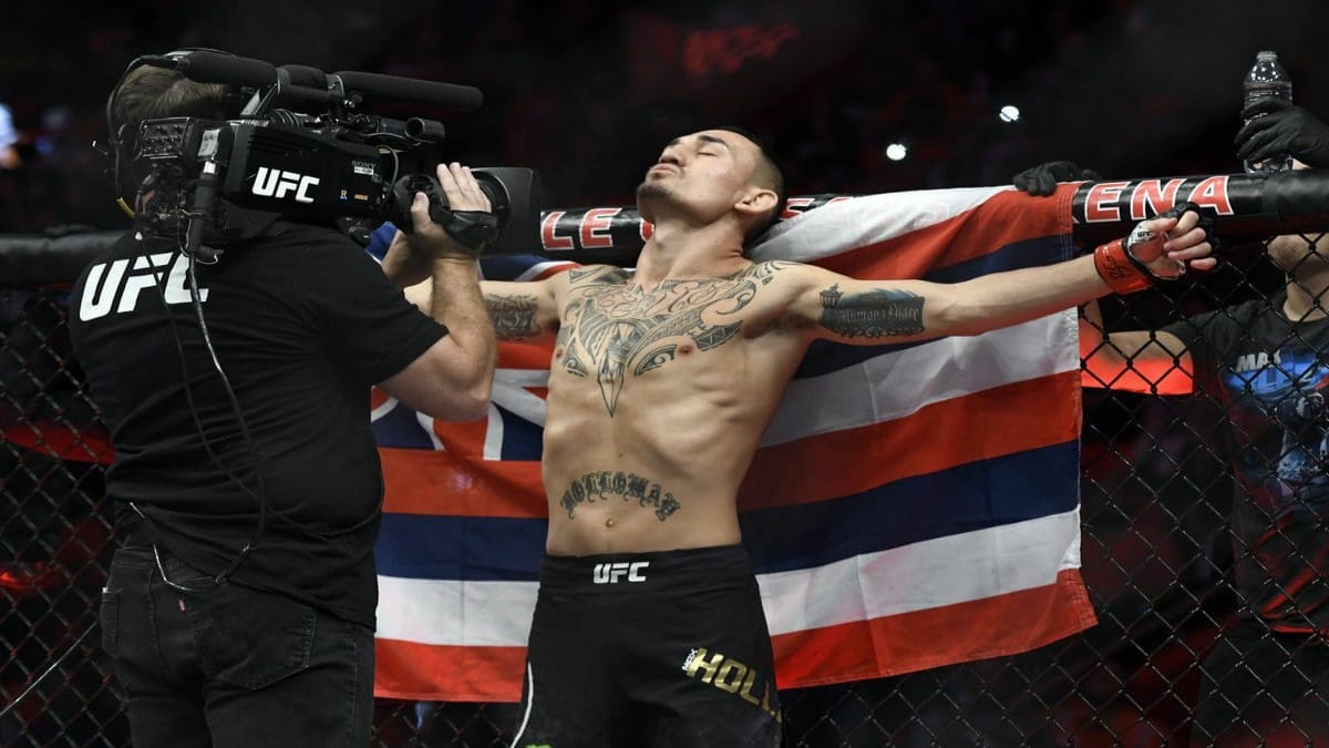“If I’ve got to go out and get another 10-win streak, that’s what I’ve got to do,” Max Holloway is looking for another title run