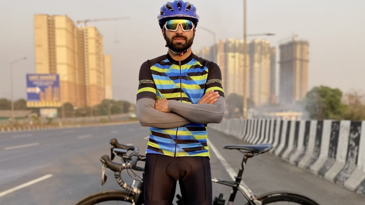 Indian sets Guinness World record, cycles from Kashmir to Kanyakumari in 8 days