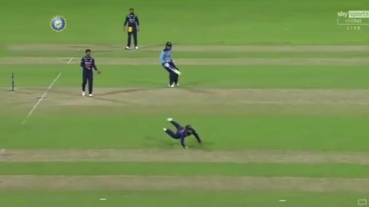 India vs England 2021: WATCH – Rohit Sharma’s athletic effort to dismiss Jason Roy in the second ODI