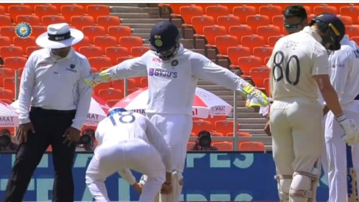 India vs England 2021: WATCH – Play stops on day one of fourth Test as bails go missing