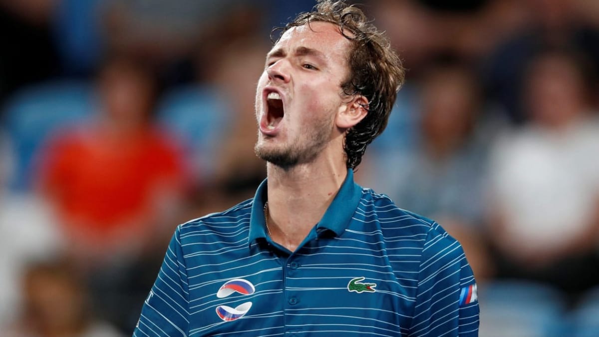 Daniil Medvedev gives his opinion on the numerous withdrawals at Miami Open 2021 and reveals how he deals with the pressure of being the new World Number two