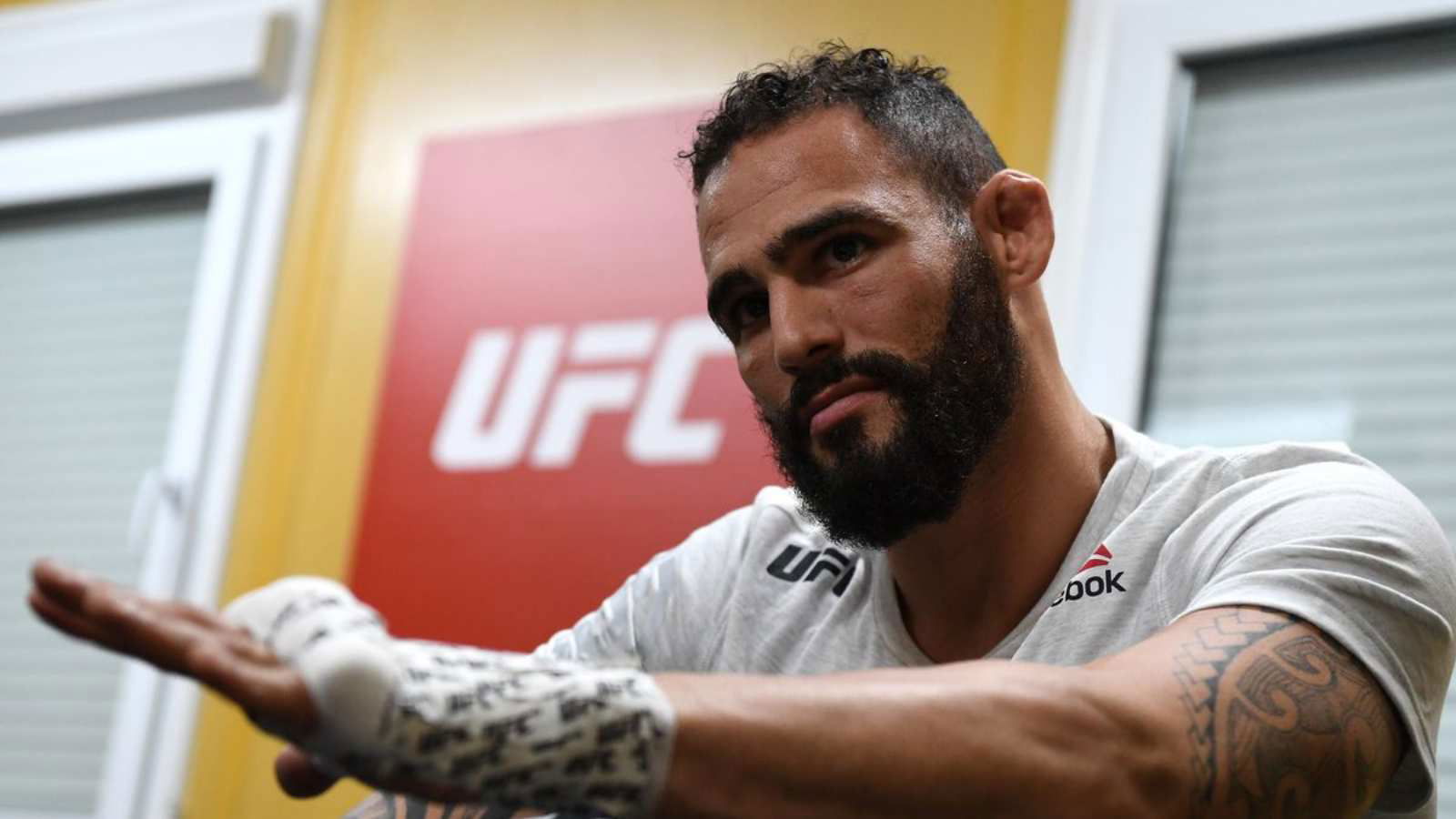 “They put you 3 steps back in career”- Santiago Ponzinibbio is furious at the judges for scoring the fight in his opponents’ favor at UFC Vegas 55