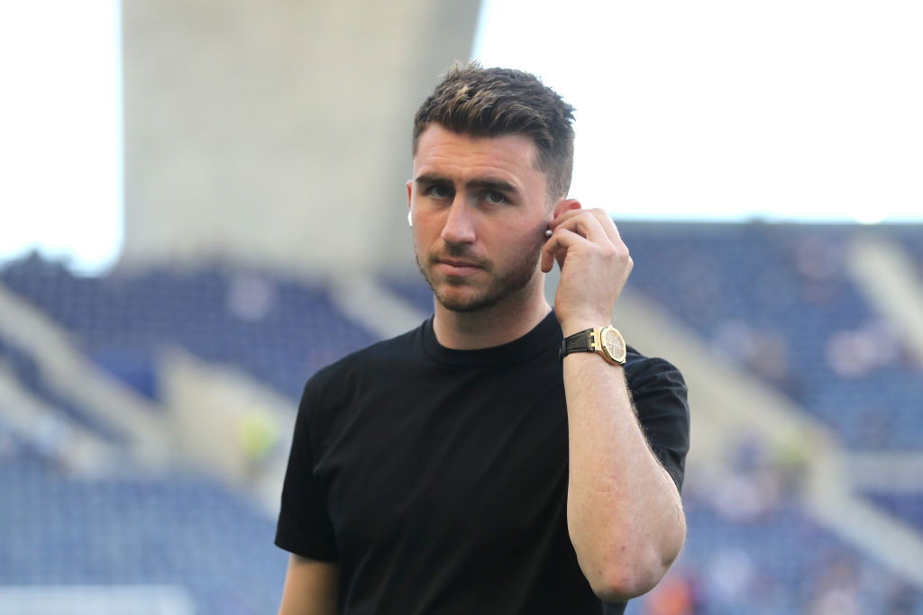 Laporte arrives at Spain training