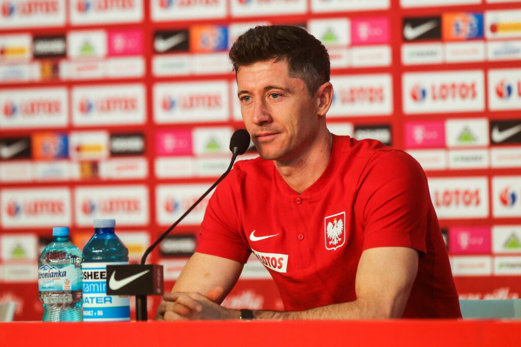 “I’ll stay open!" says Robert Lewandowski when asked about his future