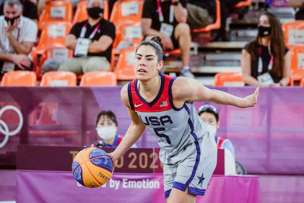 Watch: Skylar Diggins-Smith Swears at Chelsea Gray in Storm 90-83 Win vs Las Vegas Aces 1 Team USA Wins Gold in Women's 3V3 Basketball