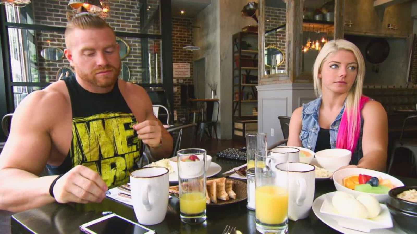 Who is Alexa Bliss’ boyfriend and how did she meet him?