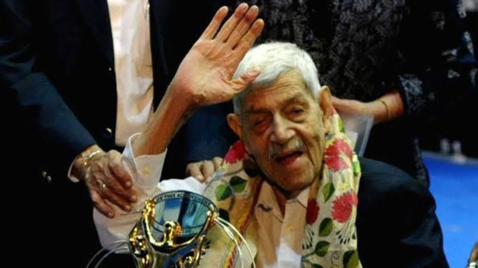 2 Time Olympic Medallist and Hockey Legend Keshav Datt passes away at 95