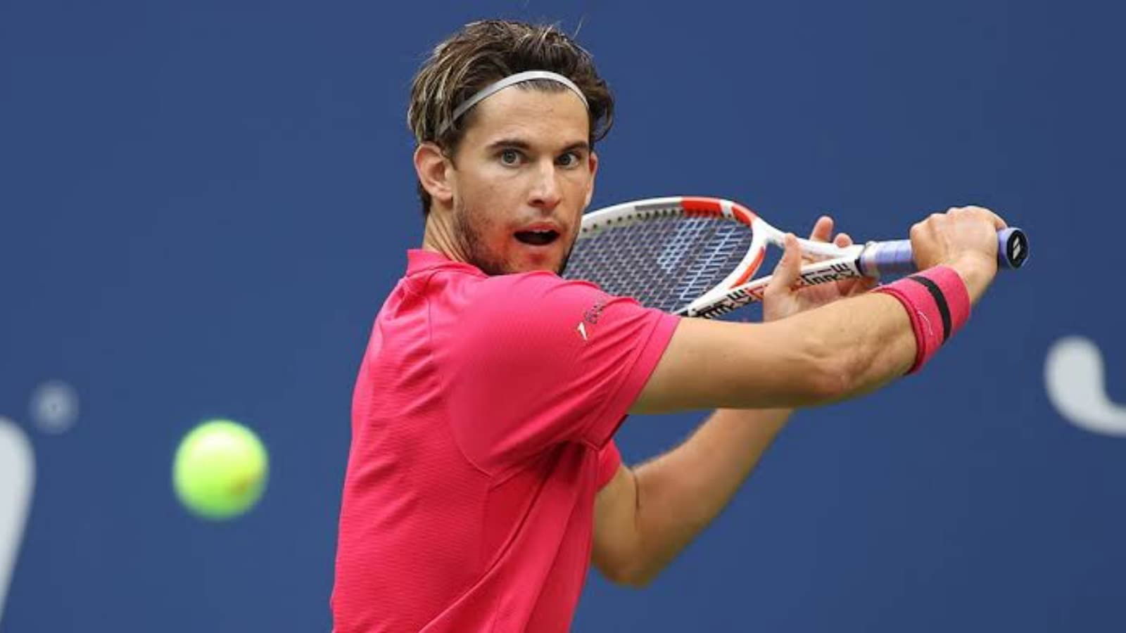 WATCH: Dominic Thiem is back with his trademark single-handed backhands