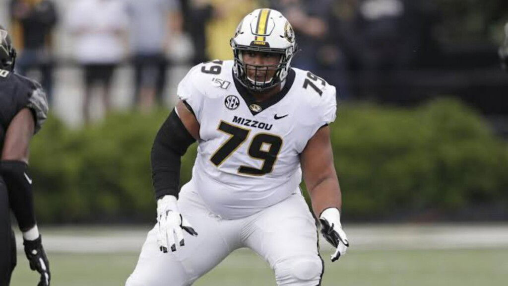 Larry Borom activated off injured reserve, could get first NFL start at right tackle versus 49ers 1 Larry Borom