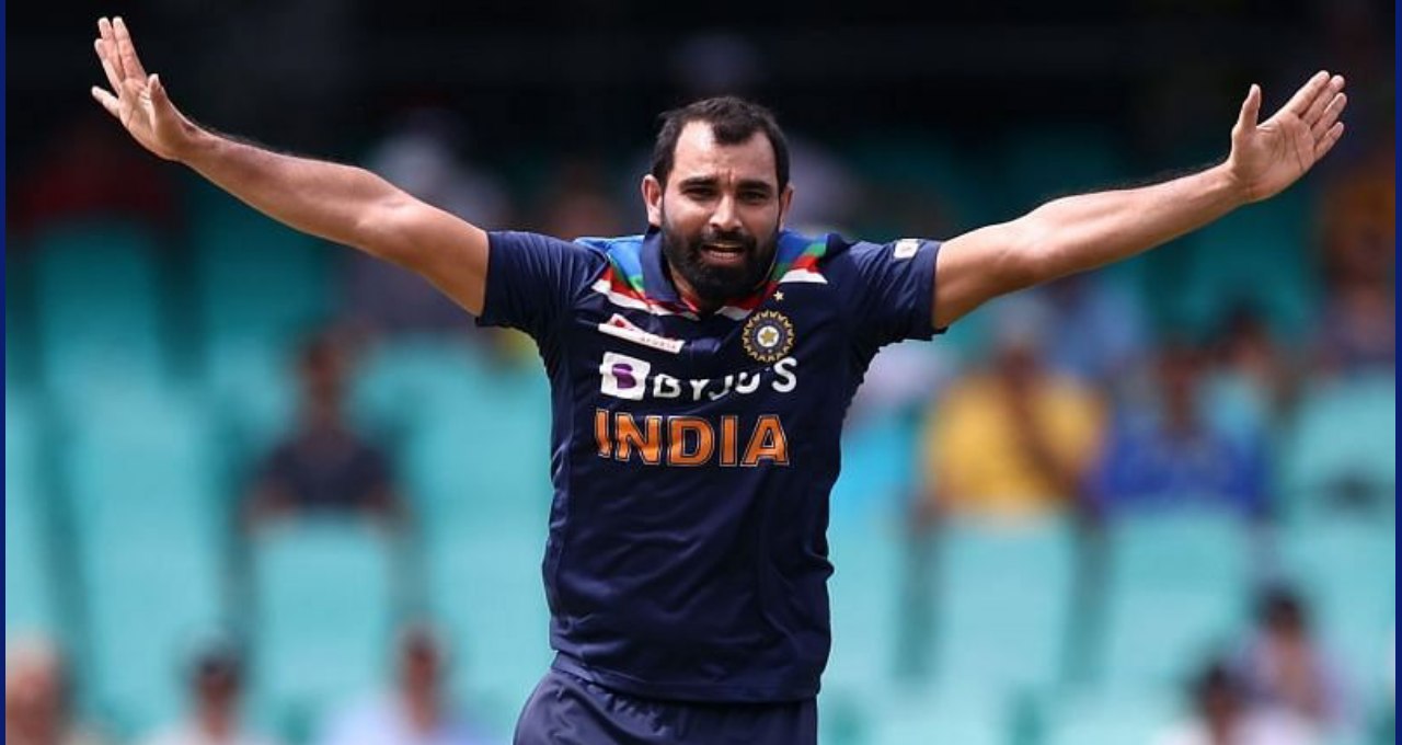 Watch: “Insane” Netizen hail Mohammed Shami as India pick 3 wickets in 3 consecutive balls