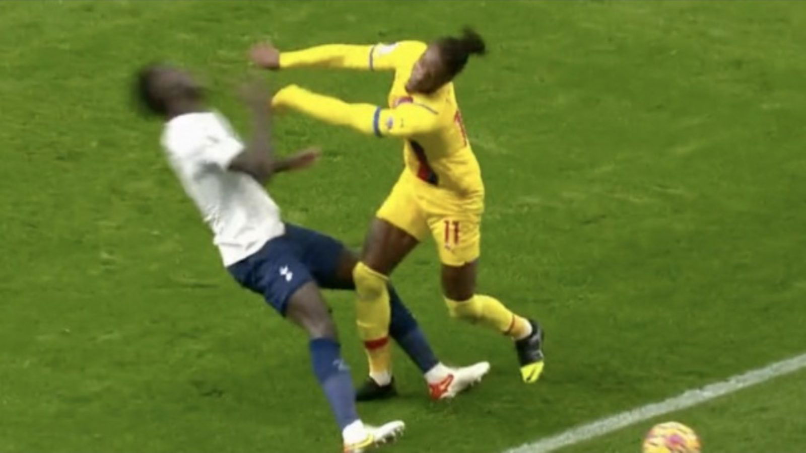 Watch: Wilfried Zaha takes Boxing Day seriously as the player gets sent off in the first half