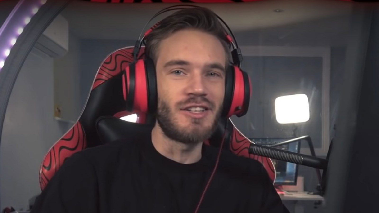 PewDiePie sheds tears after finally moving to Japan after 2 years.