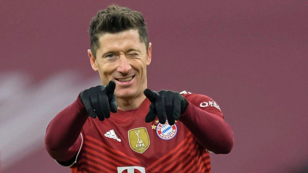 Robert Lewandowski the man the legend at the moment is in the second place but it is just a matter of time… is among Top 5 Players With Most Golden Boots In Bundesliga
