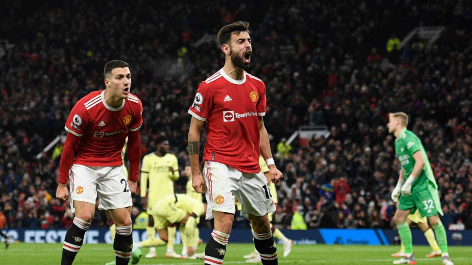 WATCH: Bruno Fernandes breaks Arsenal curse, scoring a sensational equalizer for Manchester United