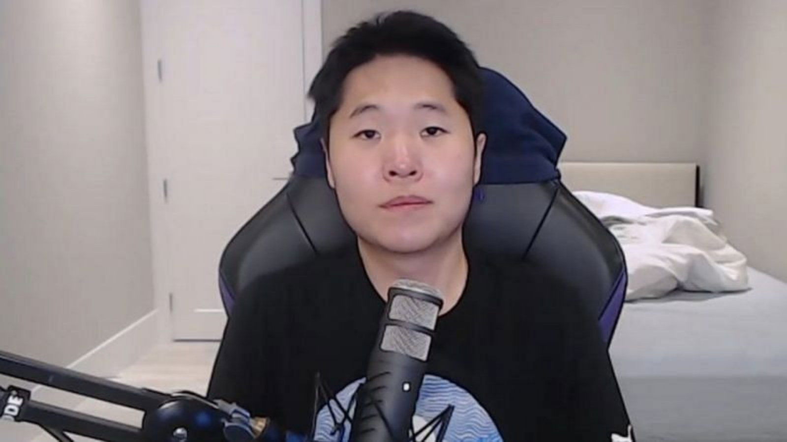 “Not again!” Disguised Toast gets horribly spawn camped by a Pokémon