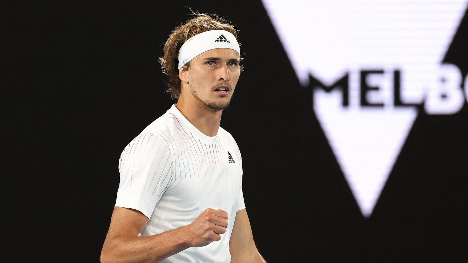 “Get drunk tonight” Alexander Zverev in party mood after qualifying for the 4th round at the 2022 Australian Open