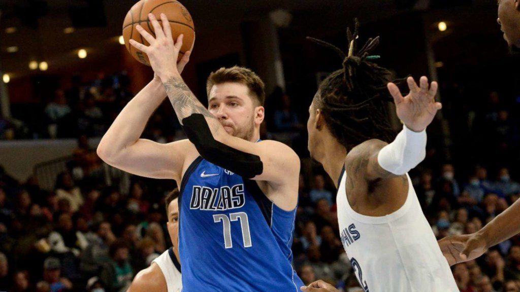 Luka Doncic in action against the Memphis Grizzlies