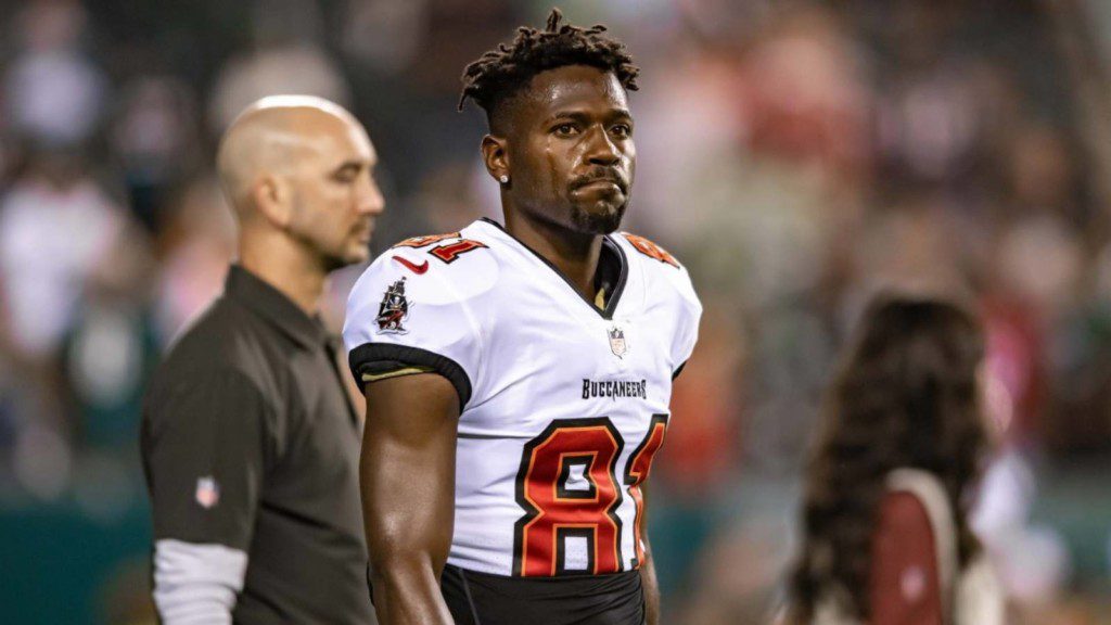 Antonio Brown to play in the NFL again?! AB reveals shocking details about his future plans 1 Antonio Brown