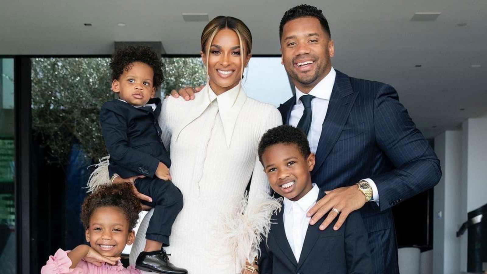 “Read into the avatars”: Russell Wilson’s latest Twitter avatar suggests his association with Seahawks might end soon
