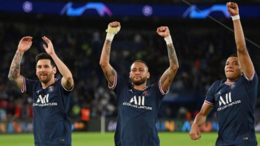 “Leo should be in the middle”- Kylian Mbappe has his say on Lionel Messi’s position at PSG 1 CC Express 20220209 2312510