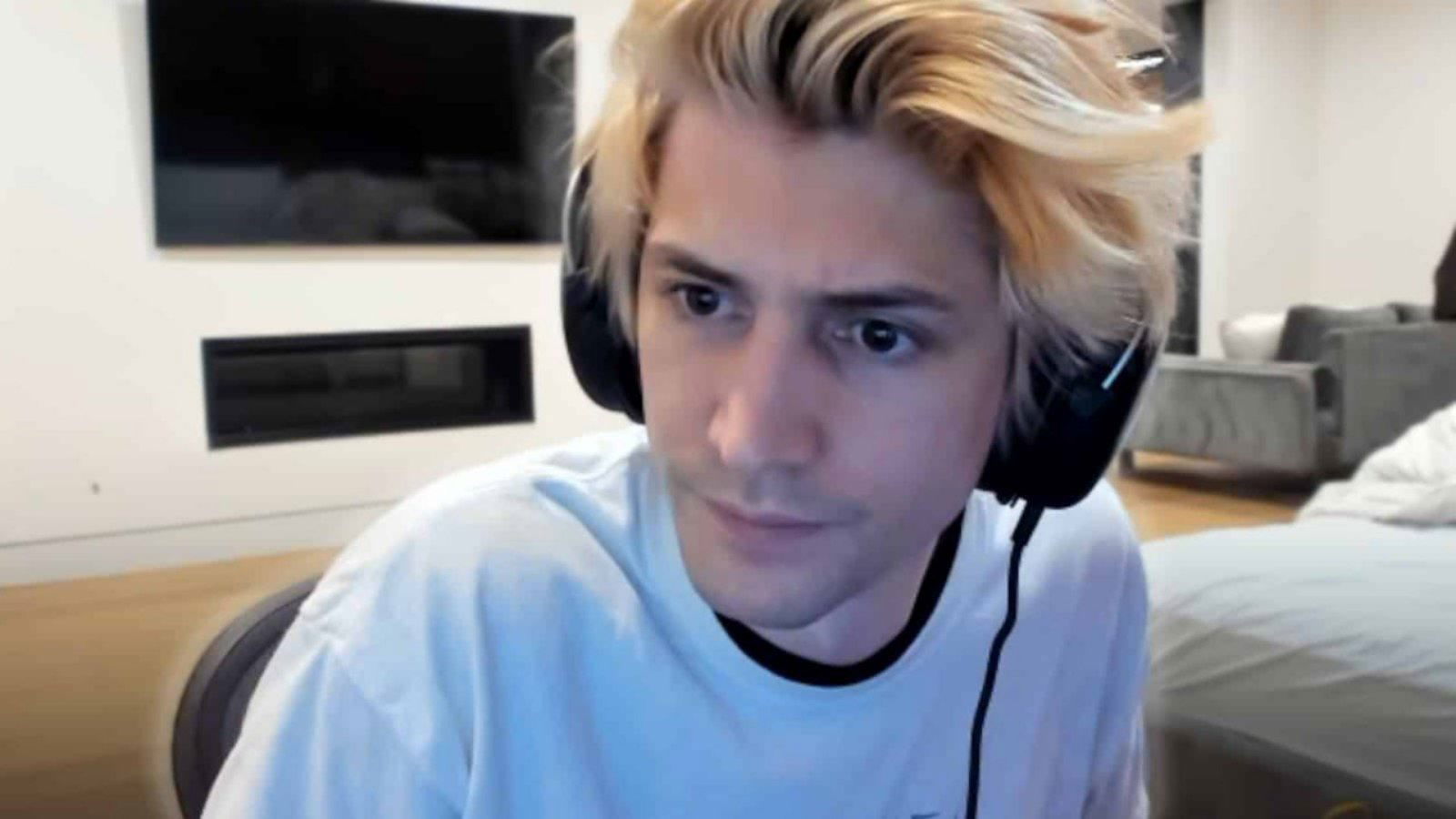 “This place is pretty nice” xQc gets extremely upset over his stolen house