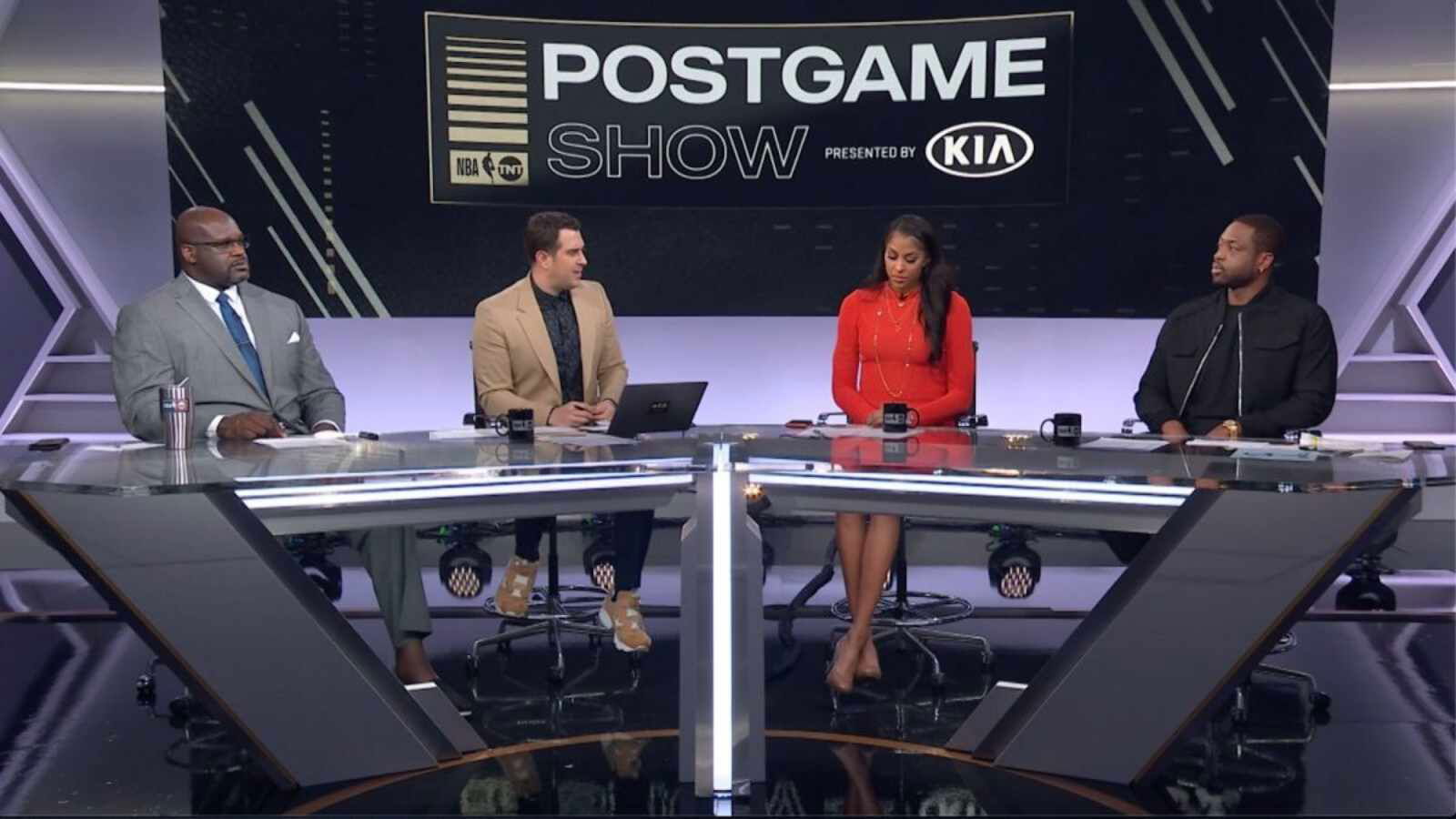 “What do you call a cow on the floor? Charles Barkley”: Shaquille O’Neal missed completely destroys co-host with another ‘dad-joke’