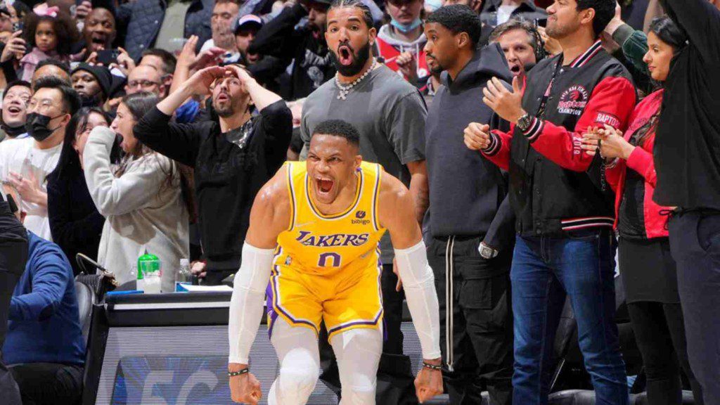 Russell Westbrook celebrates after hitting the clutch shot for the Lakers