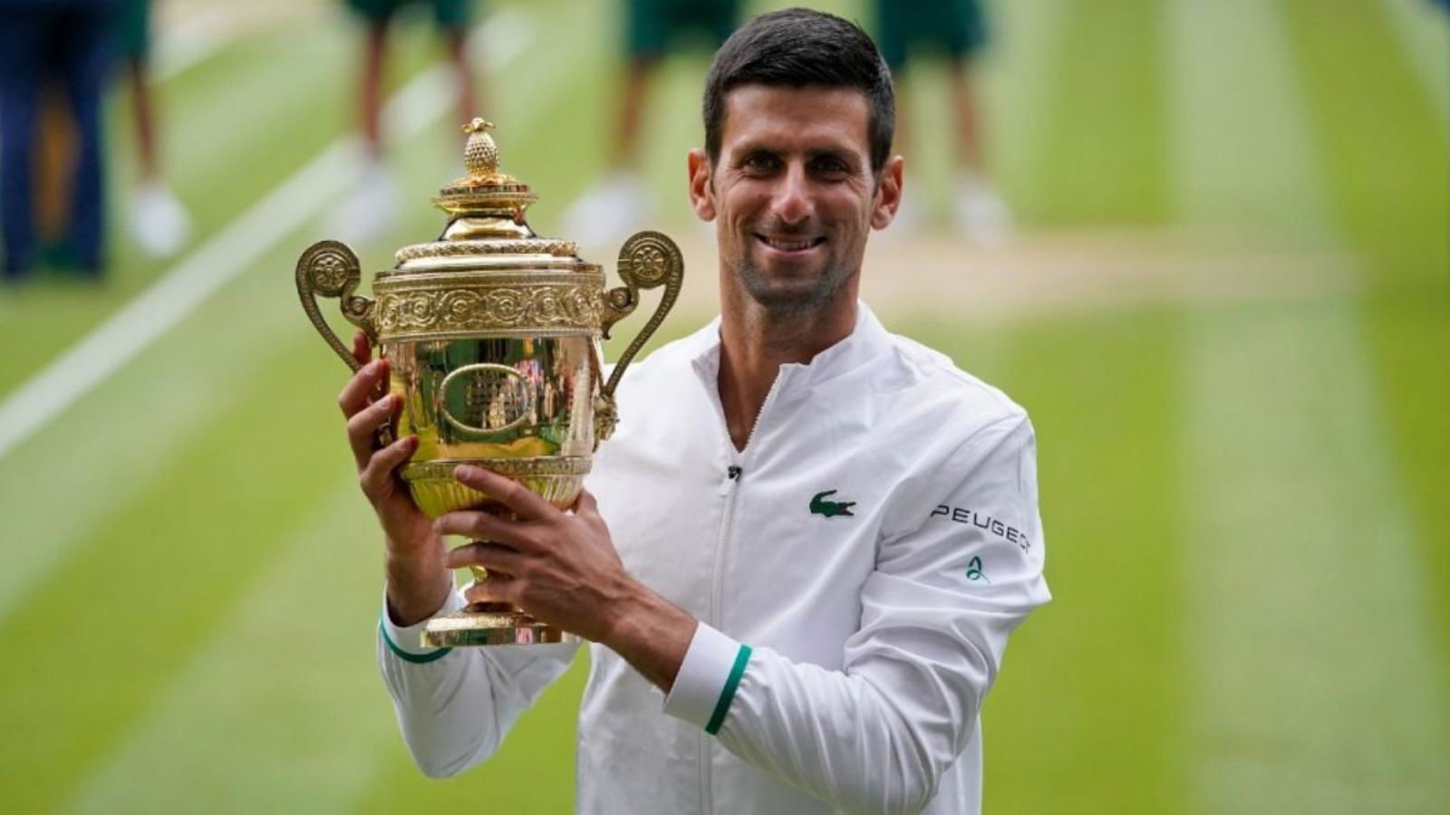 Novak Djokovic’s outfit for the 2022 Wimbledon revealed!