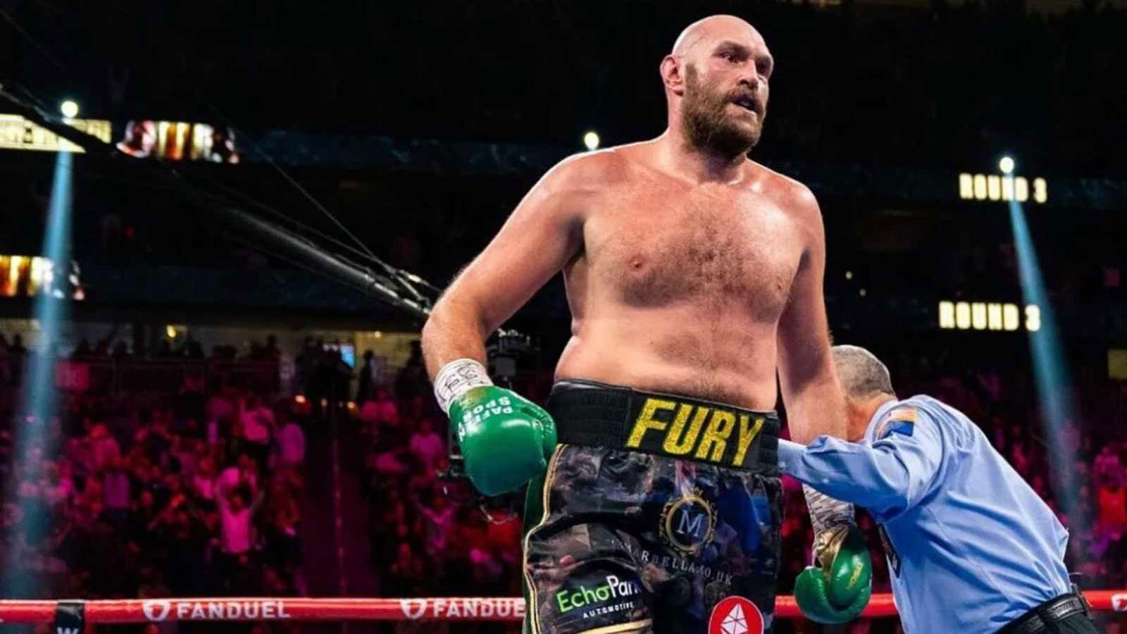 “Making opponents miss”- Frank Warren offers a tribute to Tyson Fury with a compilation of his agility and elusiveness