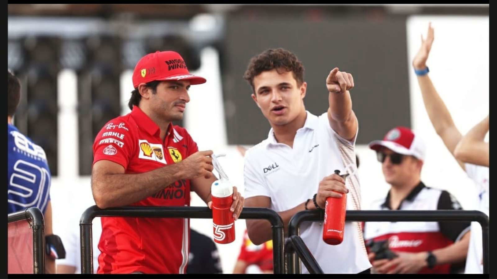 “You are weird,” Carlos Sainz teases Lando Norris for wearing a hoodie in the scorching heat of Miami
