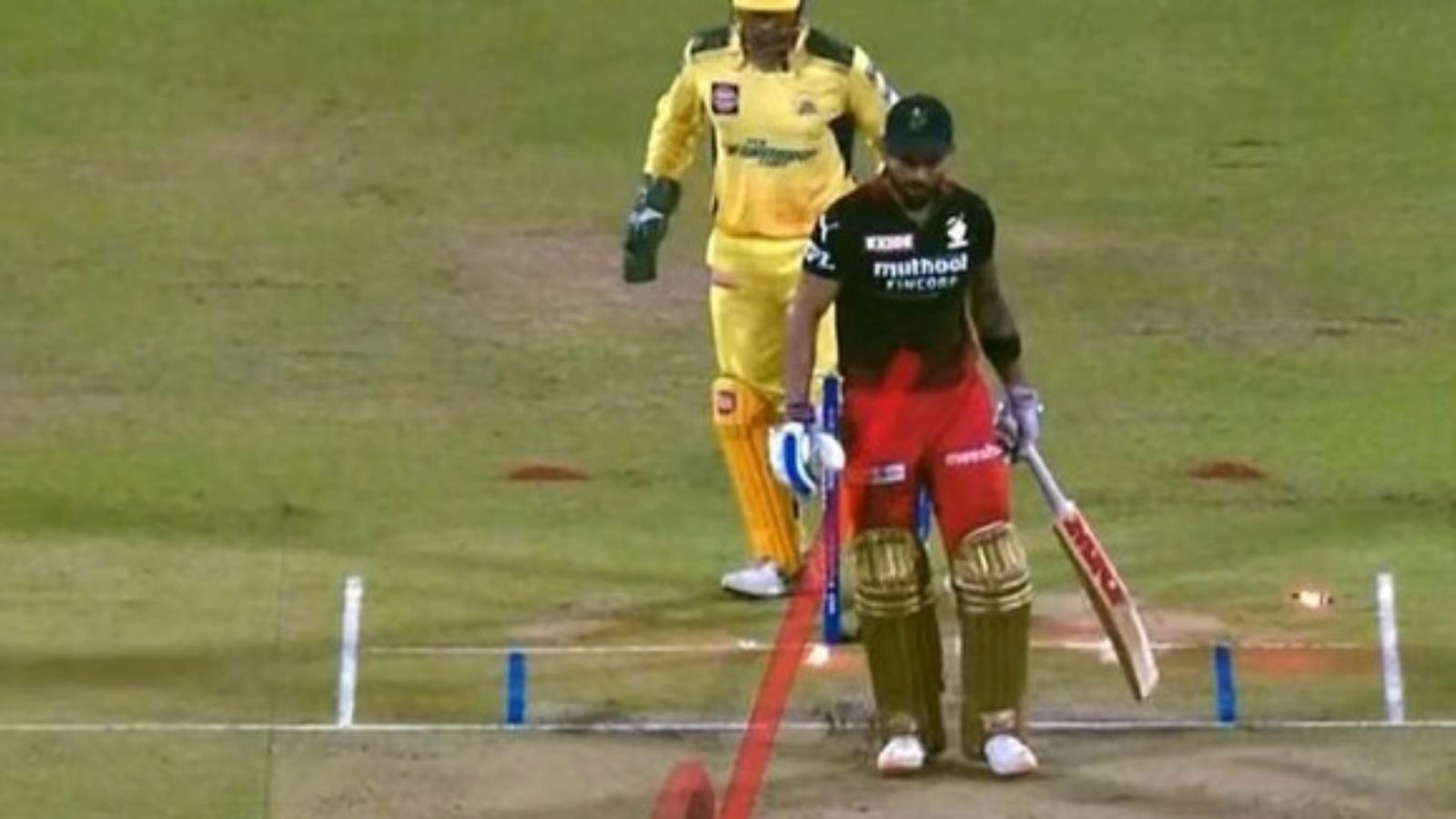 WATCH: “What a beauty” Mooen Ali cleans up Virat Kohli with a magical delivery