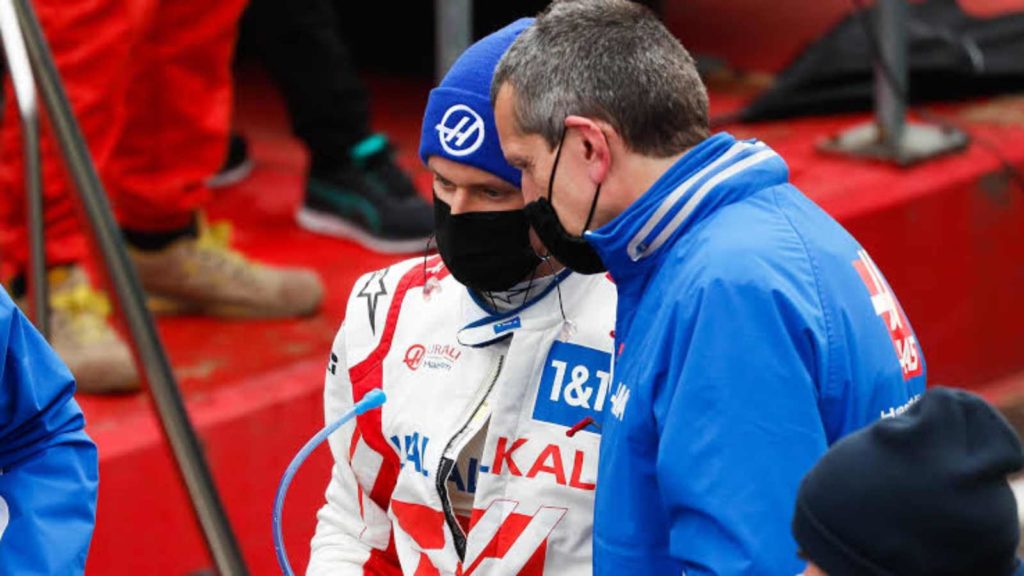 Mick Schumacher and Guenther Steiner