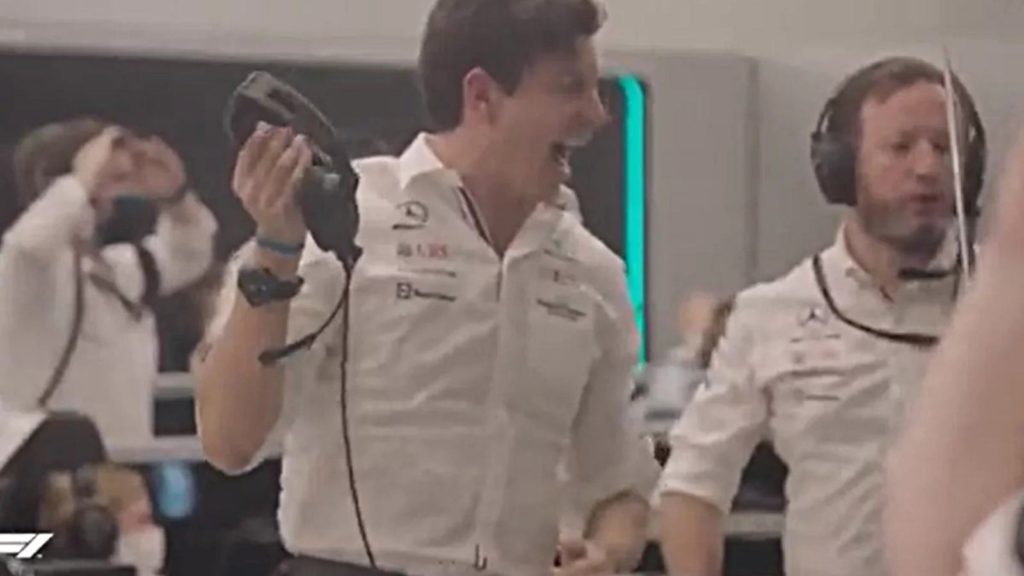 Toto Wolff breaking his headphones during the 2021 Saudi Arabian GP