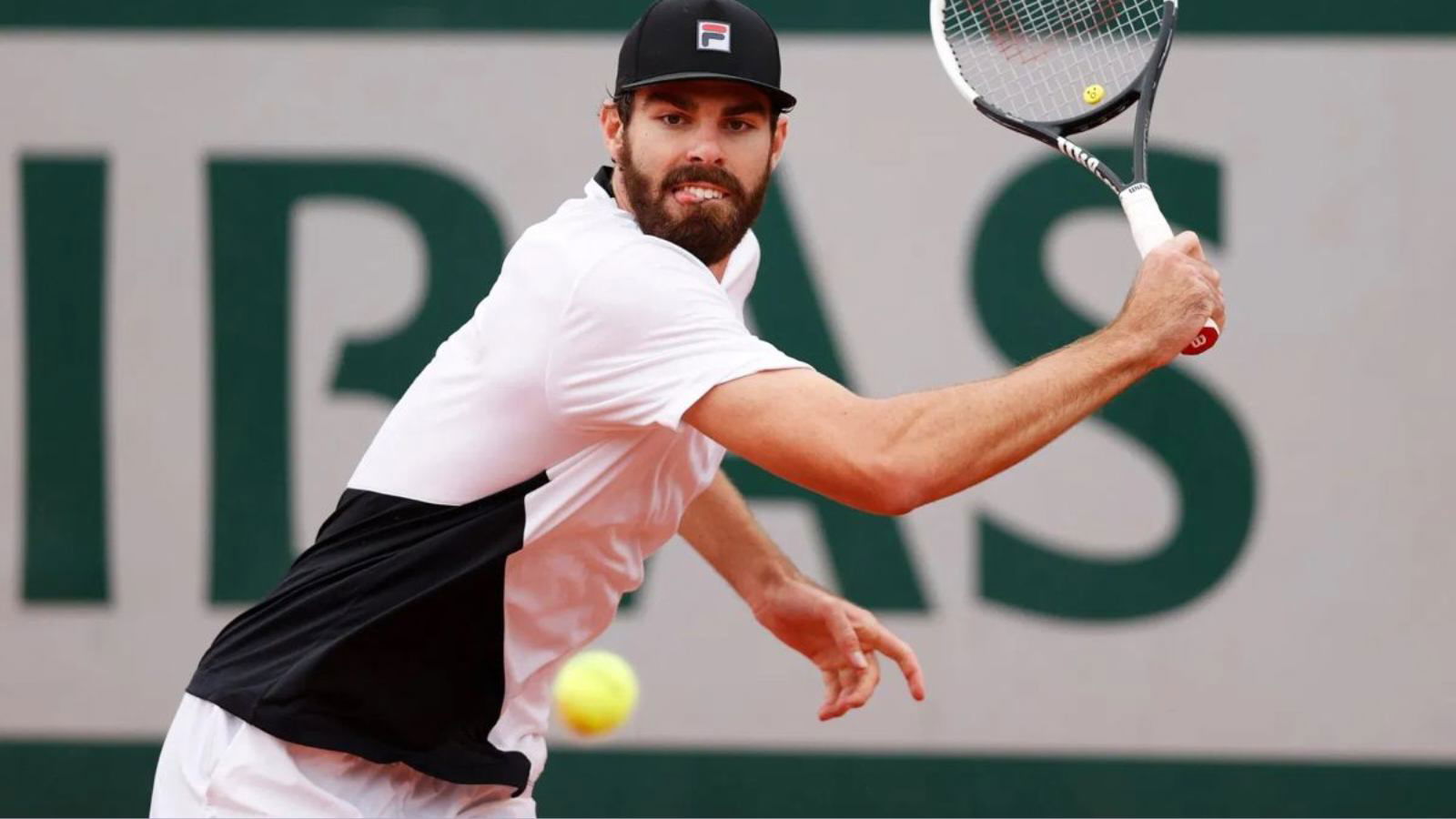 “Ban Chinese players as well” Reilly Opelka incites a ‘ban debate’ on Twitter after calling this year’s Wimbledon ‘inferior’