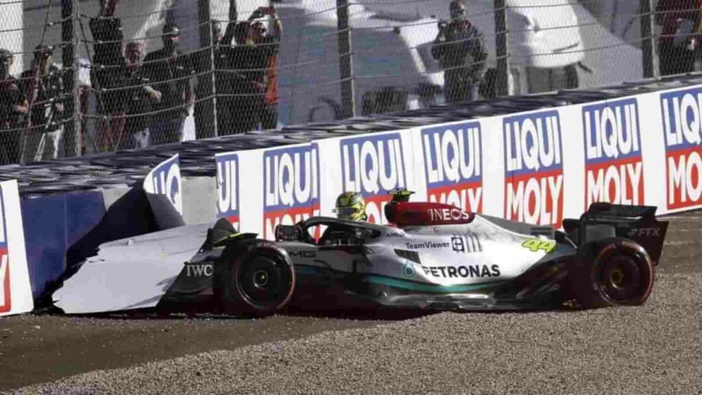 Lewis Hamilton in the crash in Q3 during the Austrian GP qualifying session