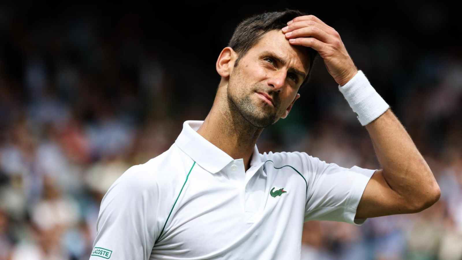 “He does not deserve a penny of the Wimbledon prize money,” Renowned journalist blasts Novak Djokovic for risking lives due to his ‘unvaccinated’ status