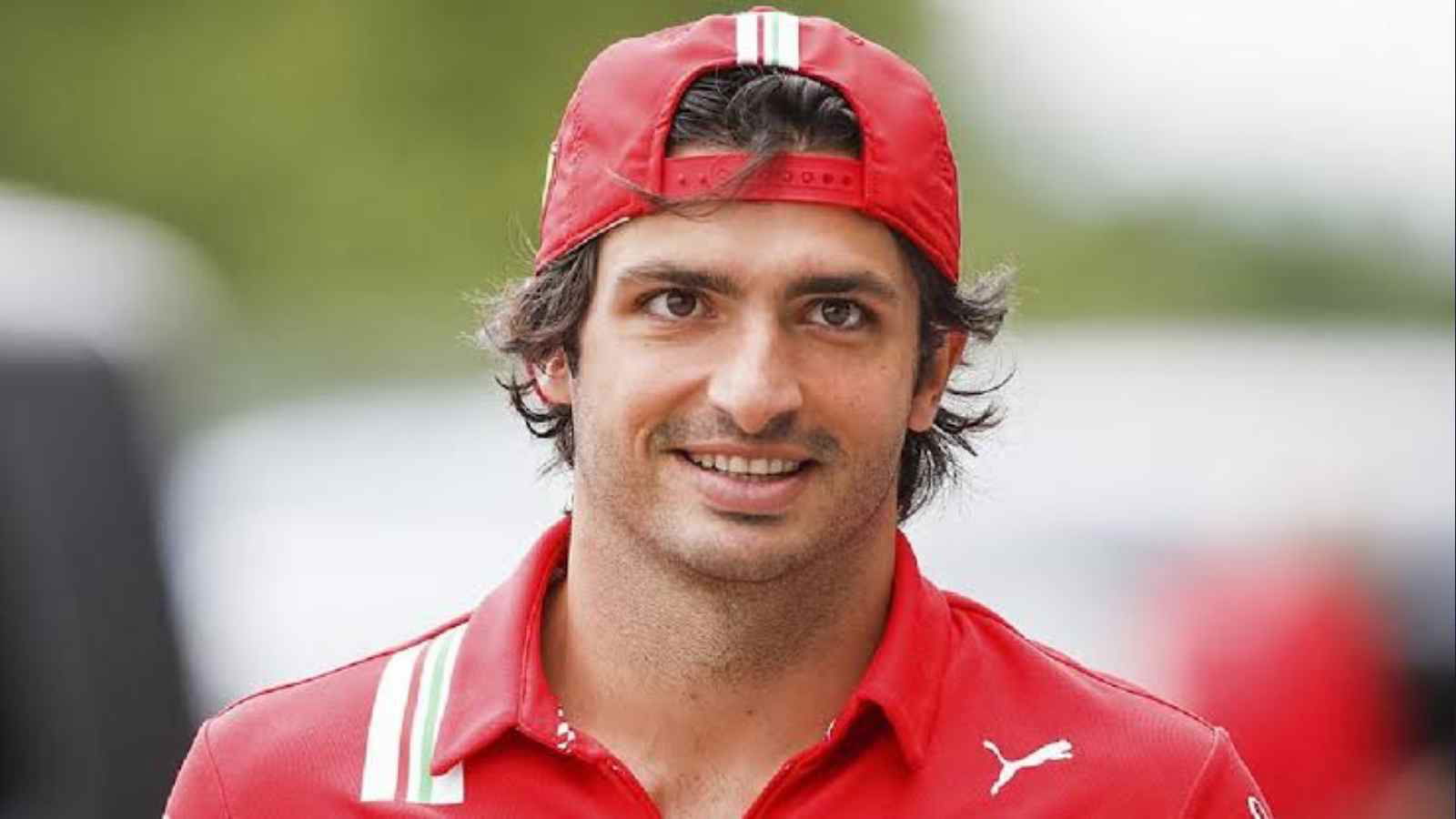 “Time to recharge batteries!” : Carlos Sainz relaxes himself with a good game of golf ahead of the F1 summer break