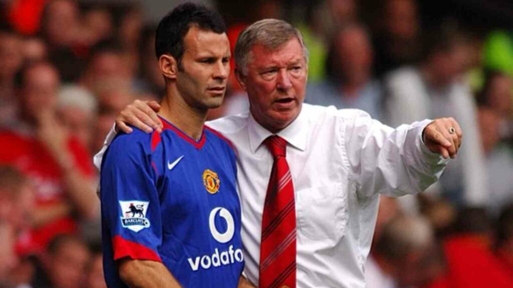 Manchester United stars Ryan Giggs (left) and Sir Alex Ferguson (right)