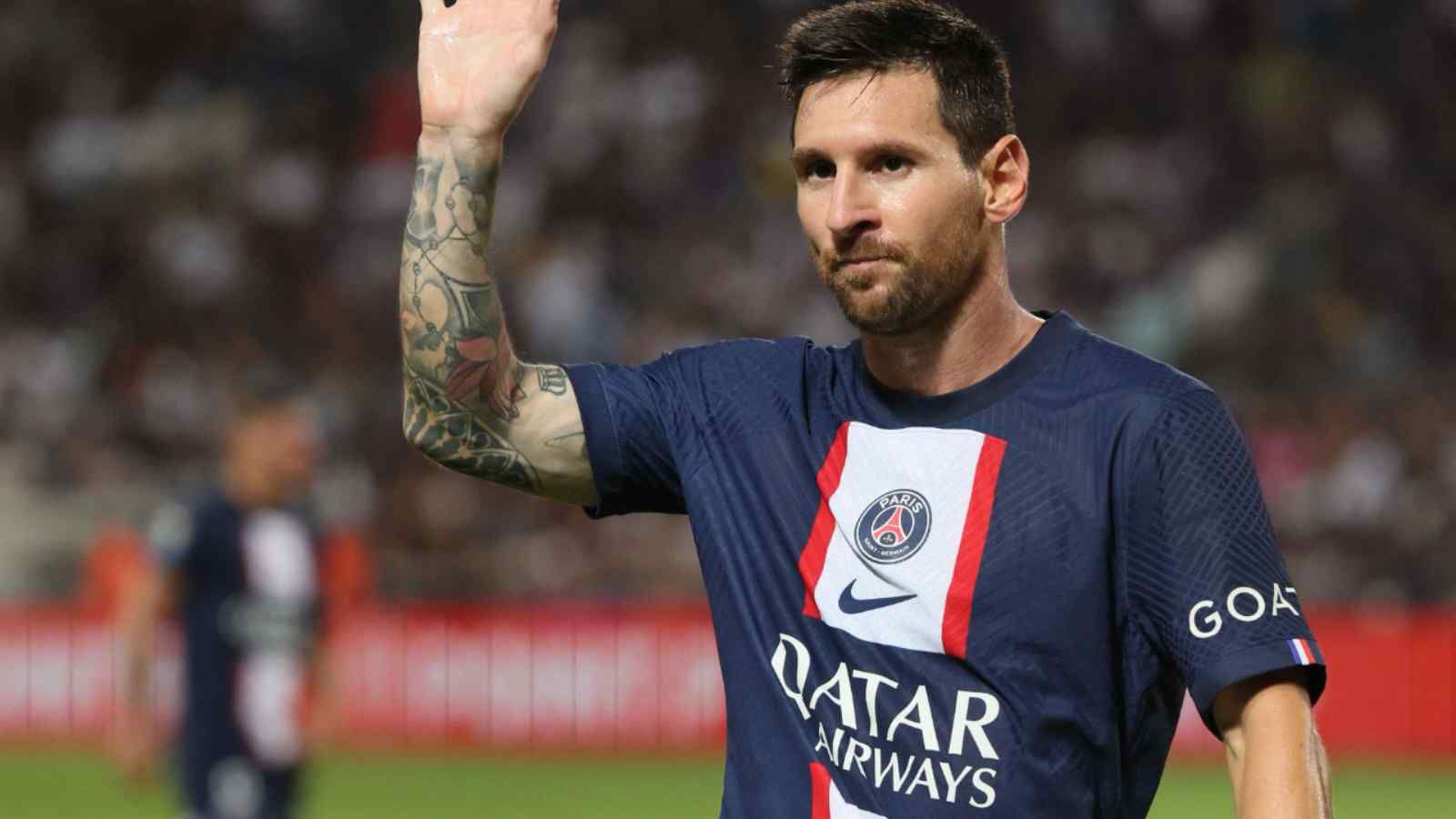 WATCH: Fan sprints past all the guards to hug Lionel Messi during PSG’s match against Maccabi