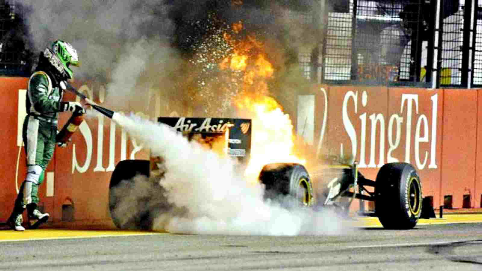 WATCH: When Heikki Kovalainen turned ‘fire fighter’ to save his car during the 2010 Singapore GP