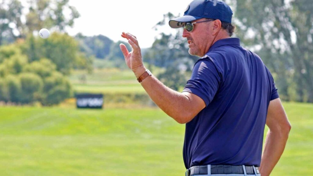 Phil Mickelson 'ditches' lawsuit in the last hour 1 Q 1664347780