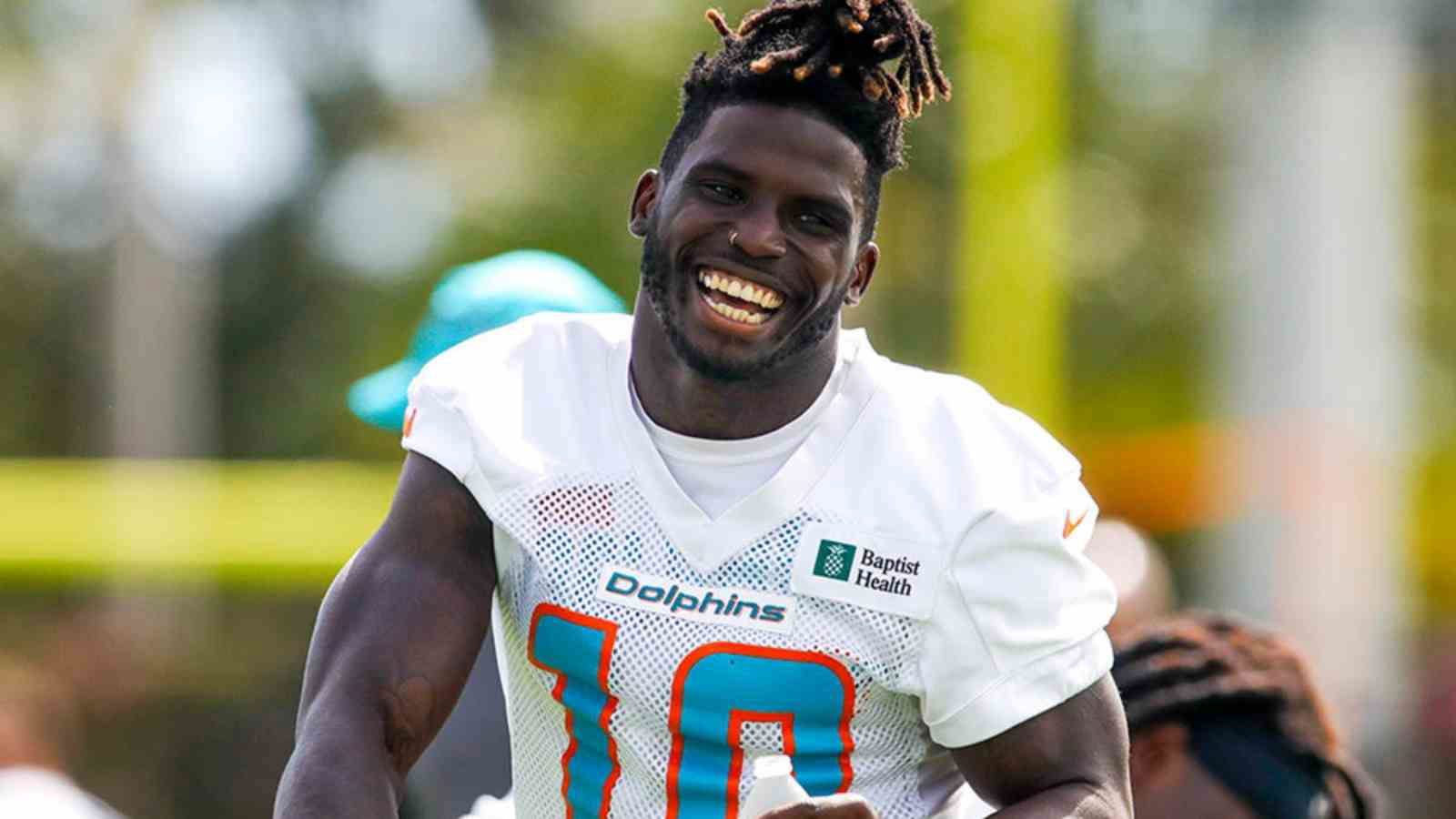 “Show me the money with no state income tax,” Tyreek Hill chose the Dolphins trade over the Jets for this SHOCKING reason