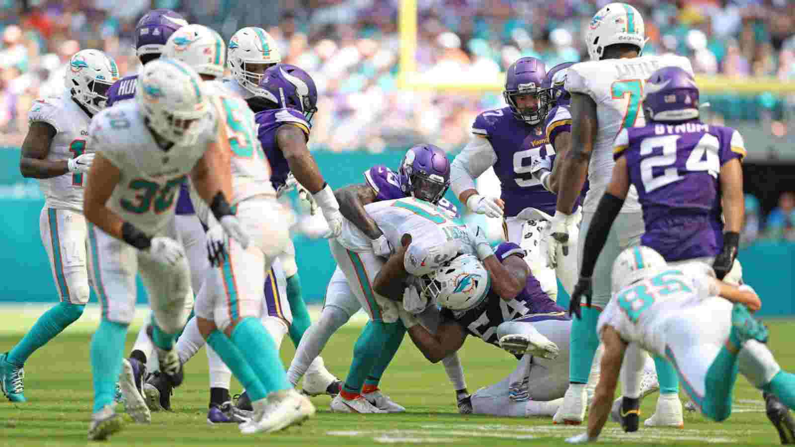 “Even the sun couldn’t save them” Miami Dolphins brutally roasted after losing to Vikings even with bizarre 30-degree home-field advantage