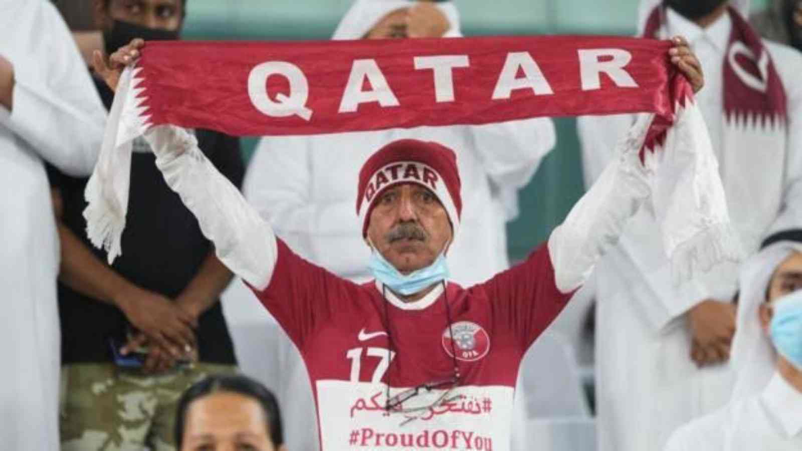 What will be the temperature and weather conditions in Qatar during 2022 FIFA World Cup?